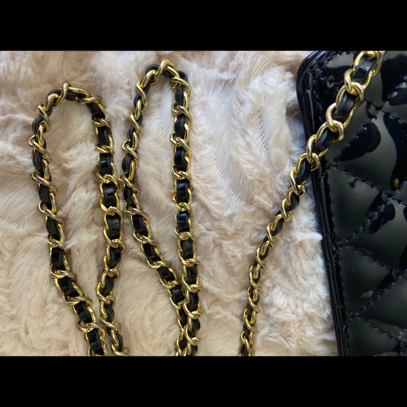 ❤️SOLD🔴❌💥PATENT LEATHER QUILTED BAG❤️ - Picture 8 of 10